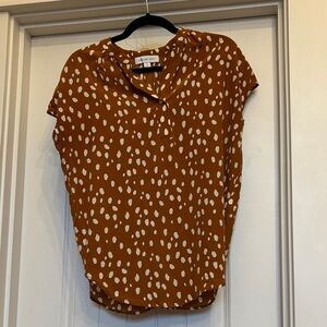 Amour Vert Brown and White Silk Patterned Blouse